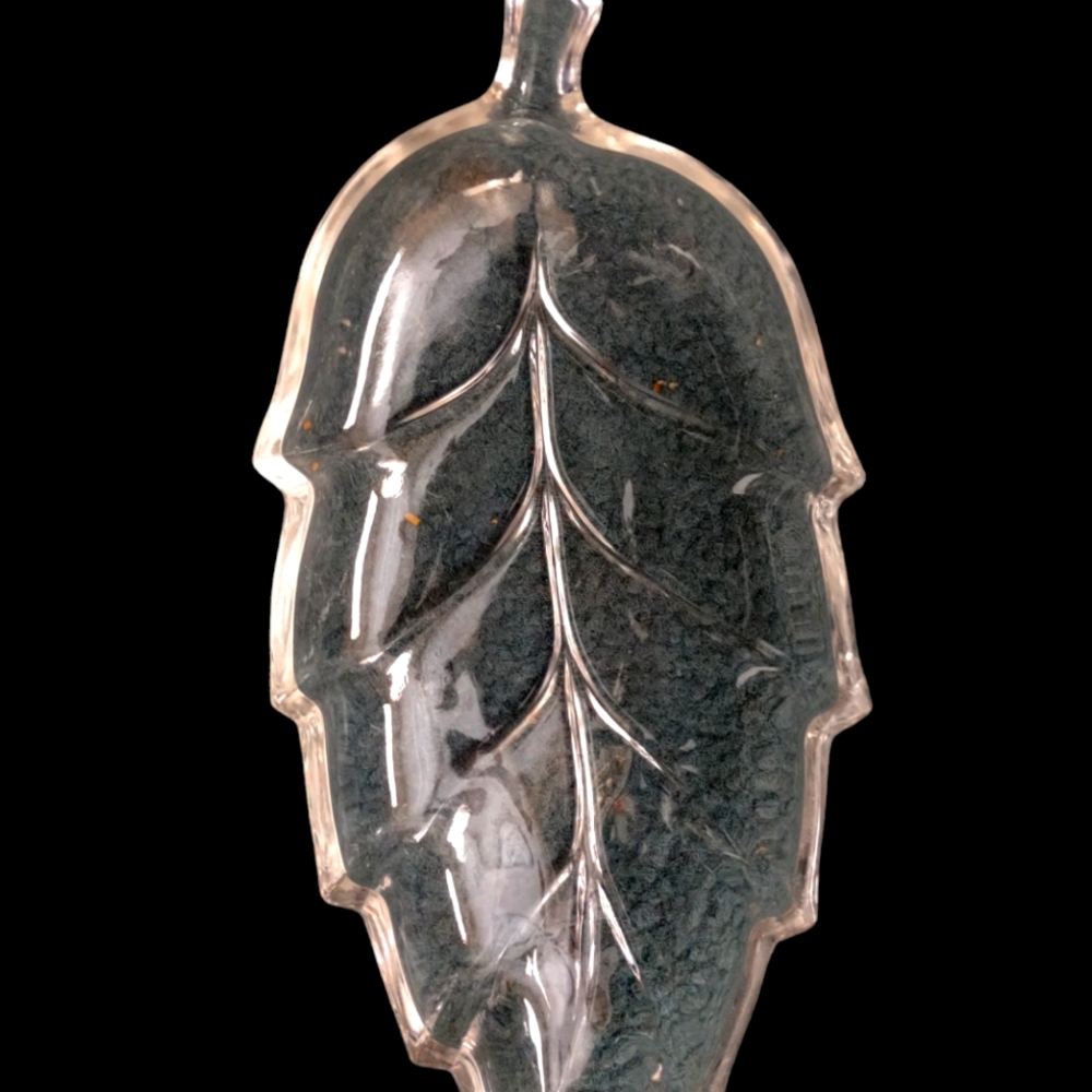 Hazel Atlas leaf shaped glass dish